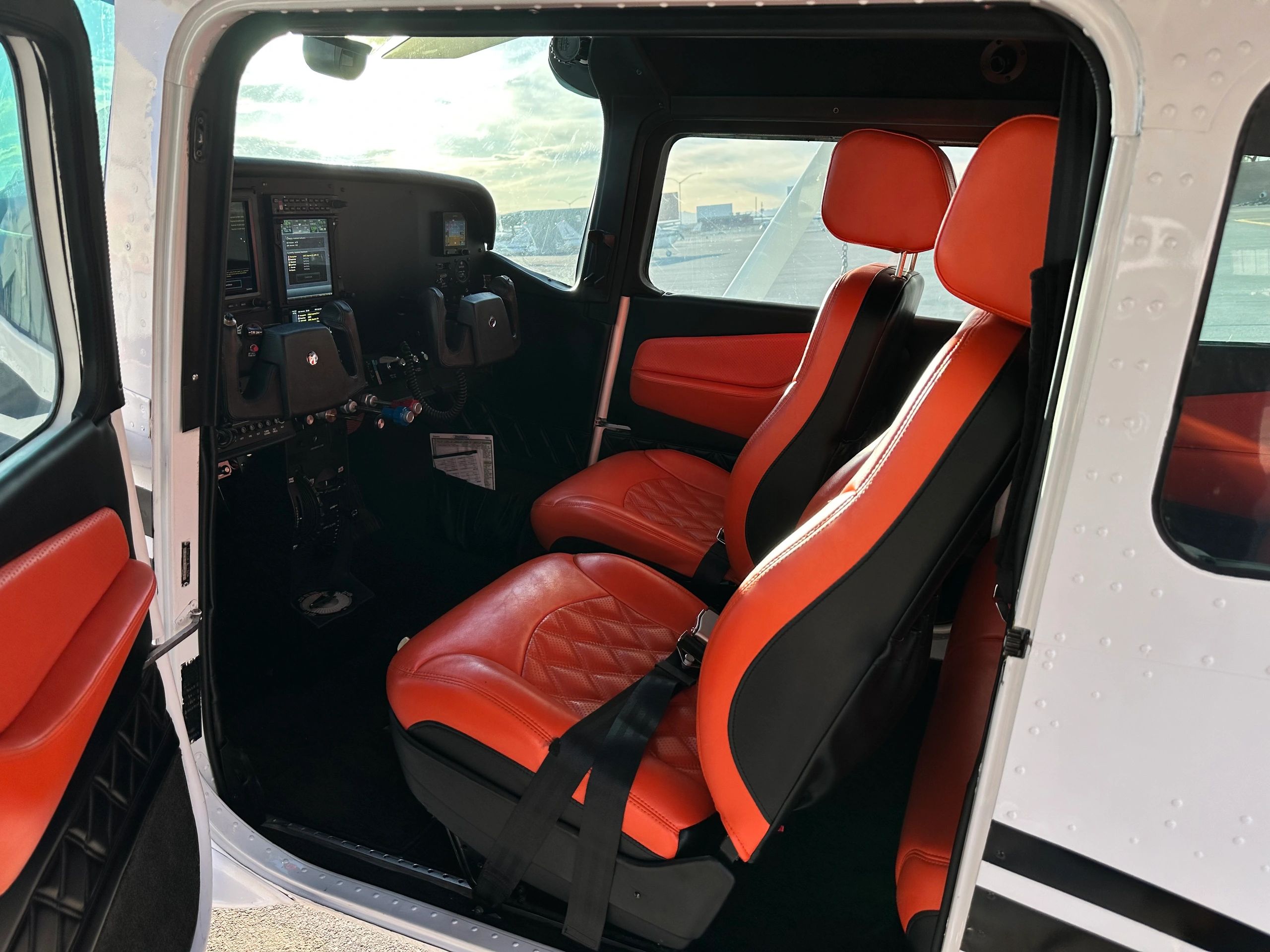 Aircraft cabin interior with leather seats