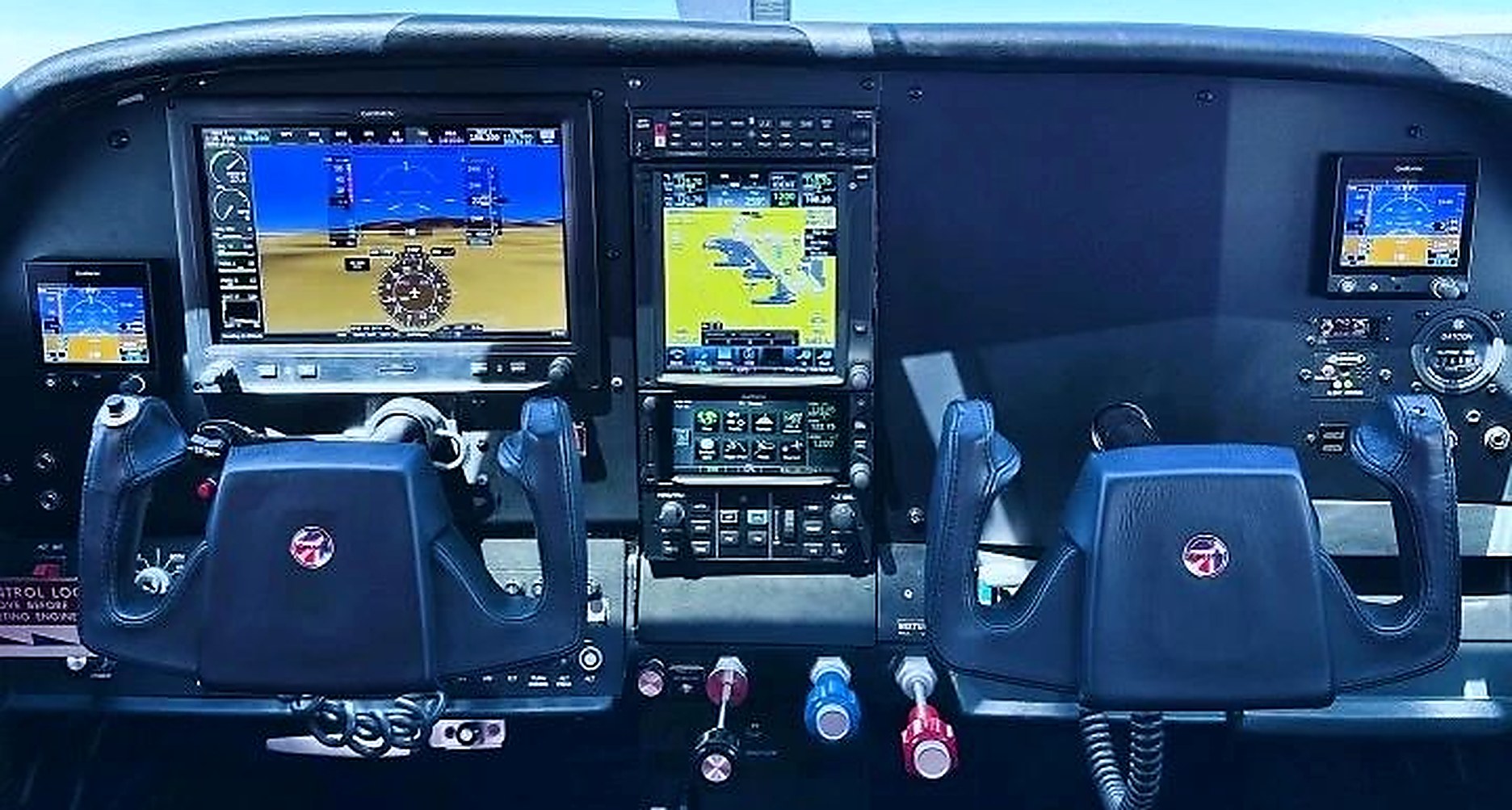 Cessna 182 panel with 10-inch Garmin G3X Touch and GTN navigators